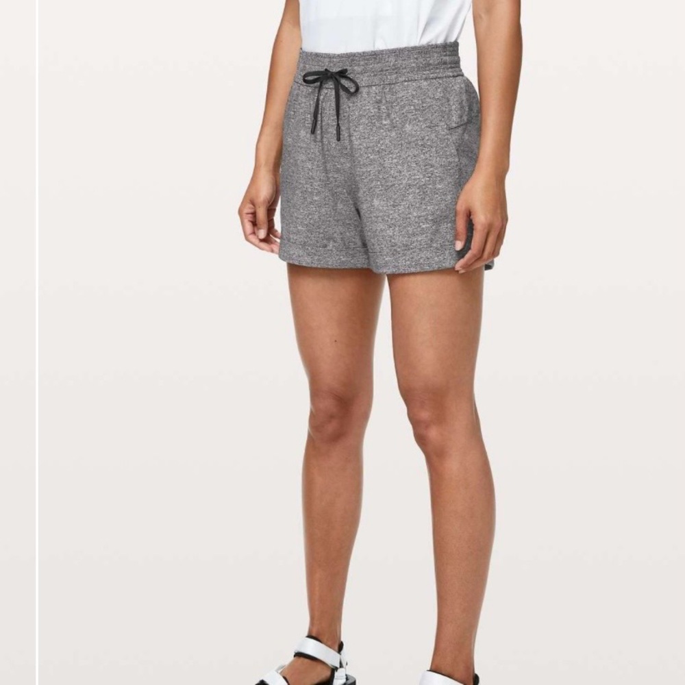 Lululemon Spring Break Away Short II Gray Athletic Running Shorts 4 - Picture 7 of 8